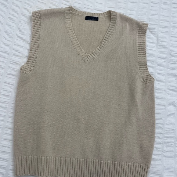 OAK + FORT Sweaters - OAK + FORT Beige V-Neck Sweater Vest